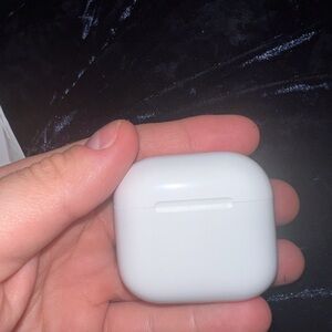 Apple AirPods 4 with Wireless 🛜 Charging Case With Noise Cancellation
